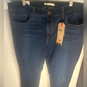 New Levi's Women's Mid-Rise Tummy 18Short w34L30 Slimming 311 Shaping Skinny